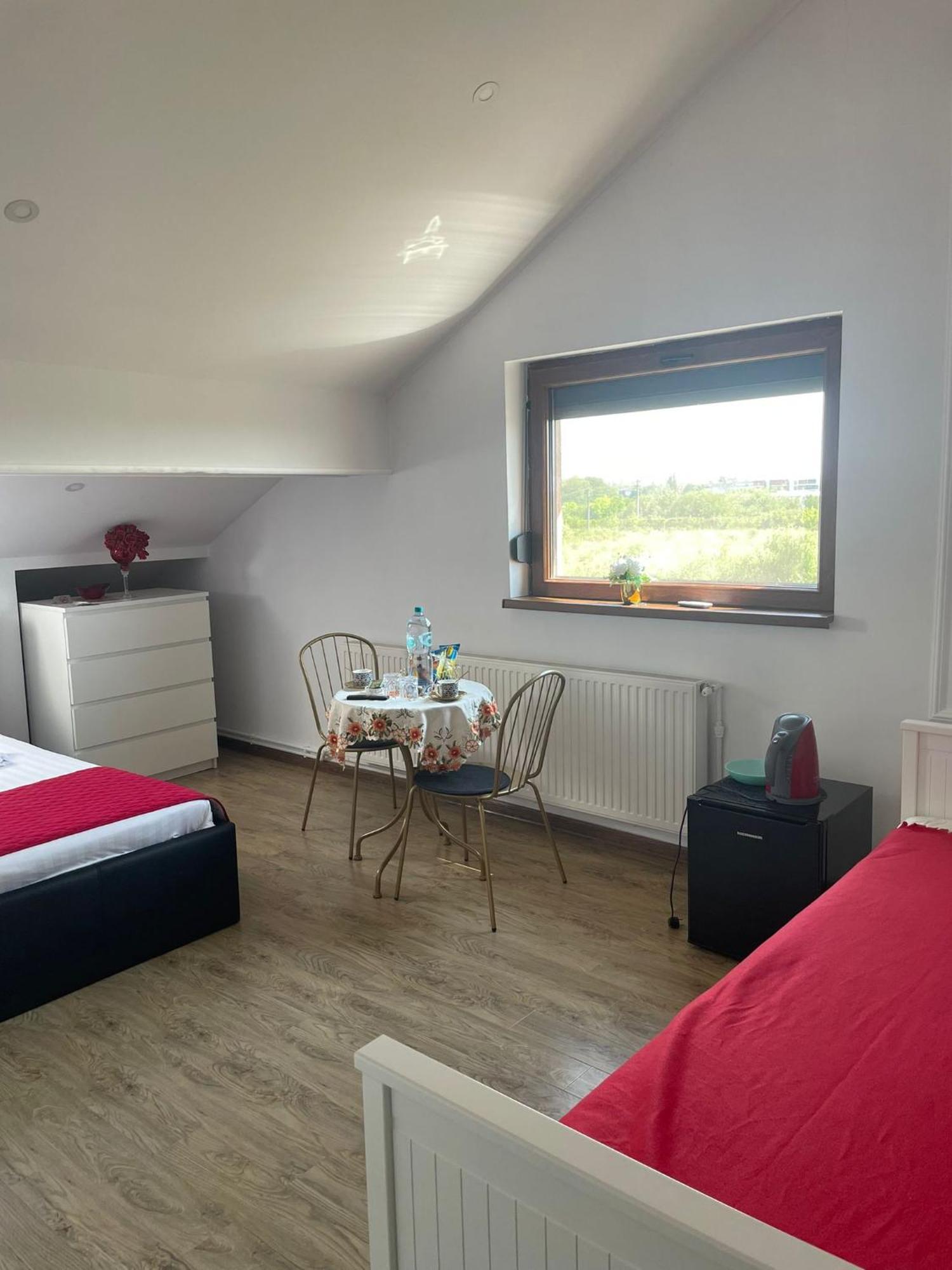 Ami Residence Bucharest Airport&Therme&Parking Otopeni Ngoại thất bức ảnh